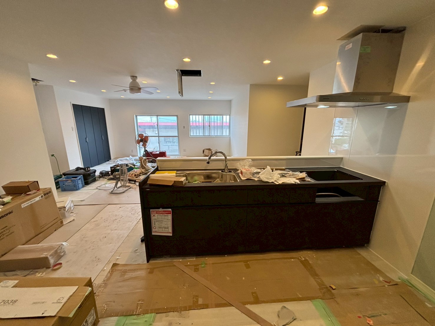 リノベーション後のアイランドキッチン